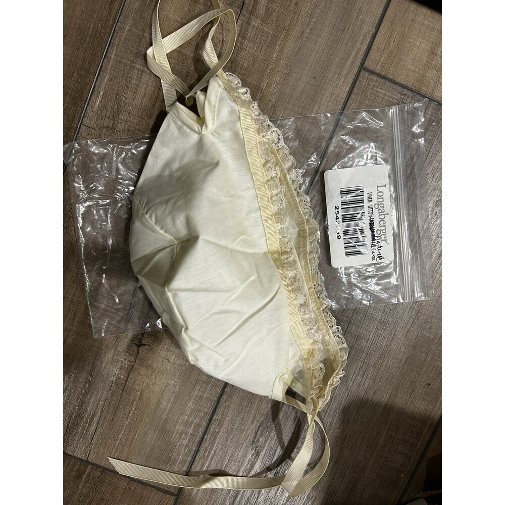Longaberger Muslin & Lace Basket Fabric Liner Button